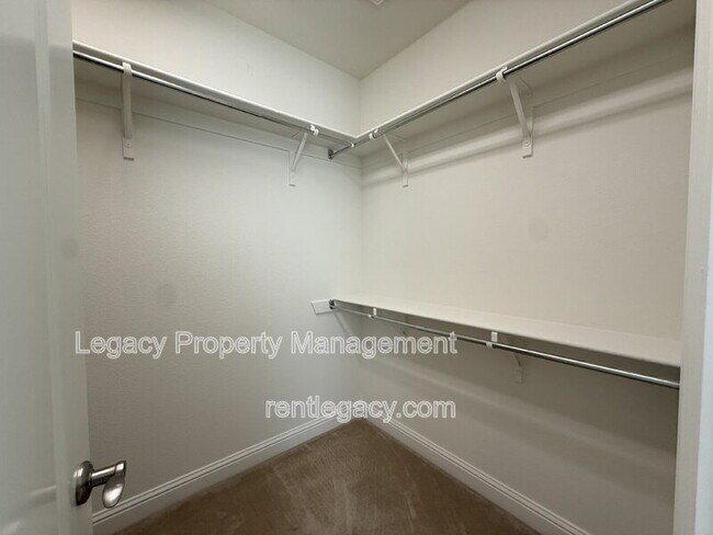 Building Photo - 8843 Latigo Ct