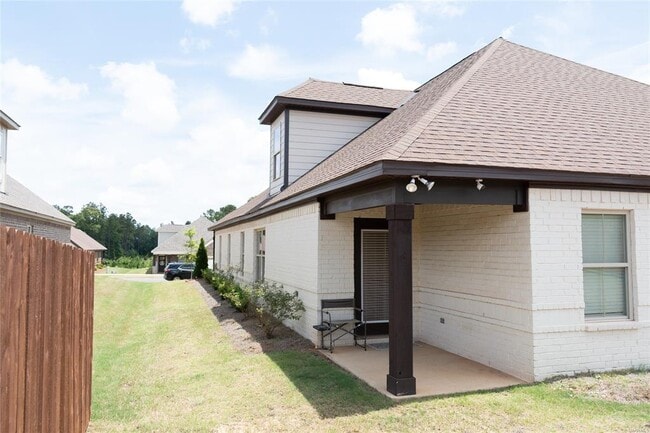 Building Photo - 950 Wheat Ridge Dr