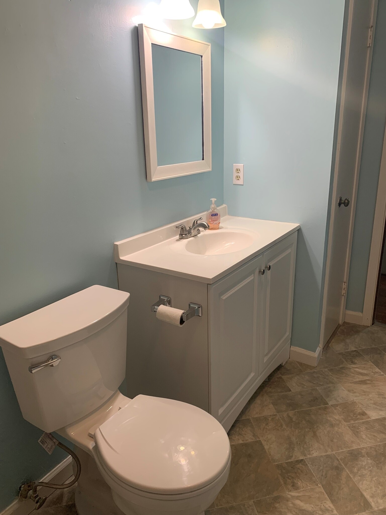 Building Photo - 5693 Roseworth Ct SE