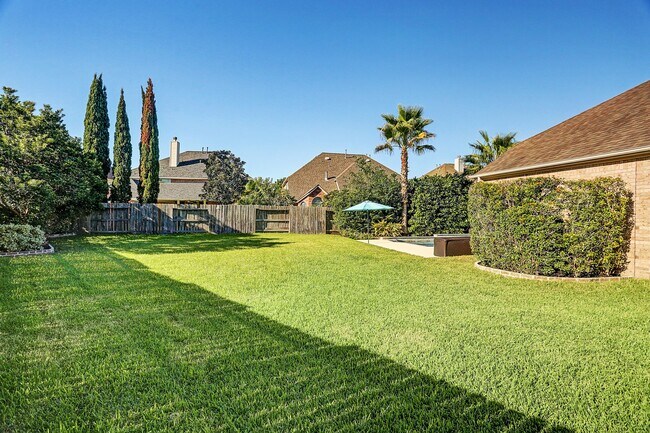 Building Photo - 5503 Honey Mesquite Way