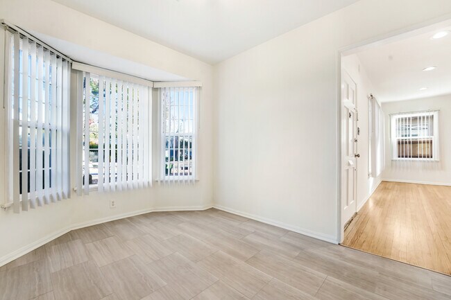 Building Photo - 5107 Enfield Ave