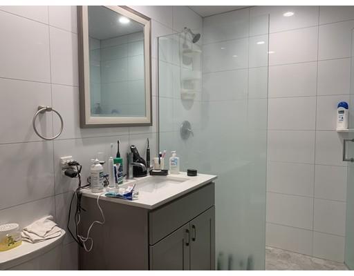 Building Photo - 27 Fuller St