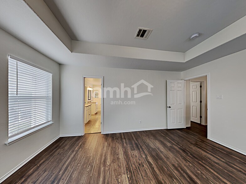 Building Photo - 4511 Caracol Point