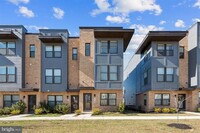 Building Photo - 558 Banquet Ln