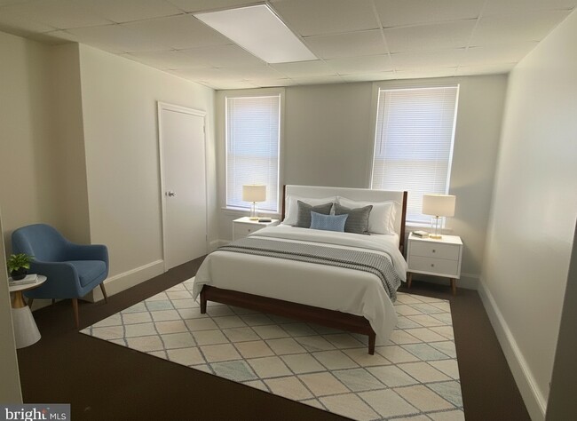 Building Photo - 1857 E Lippincott St