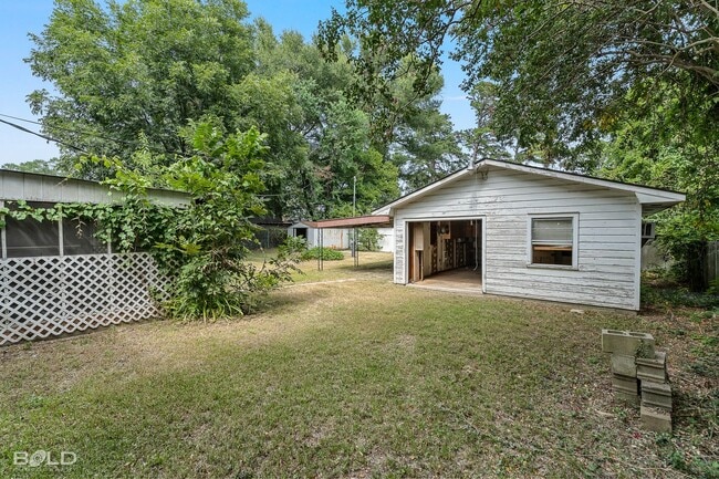 Building Photo - 4015 Esplanade Ave