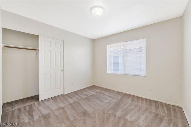Building Photo - 9888 Sparrow Ridge Ave