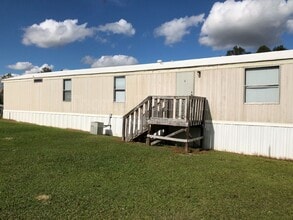 Building Photo - 164 Matts Ln