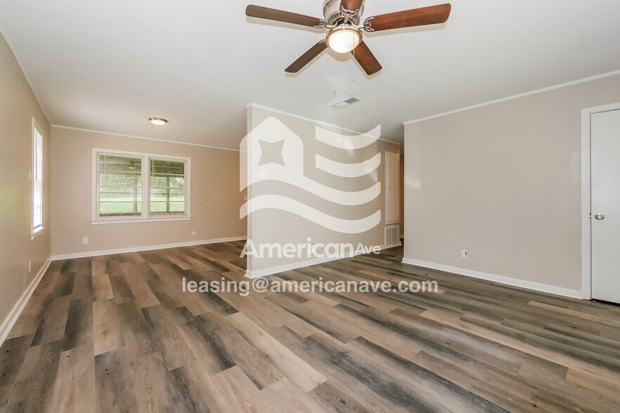 Building Photo - 4773 Wellborn Dr