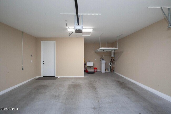 Building Photo - 21883 N 263rd Dr