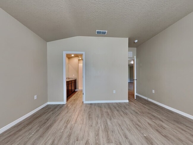 Building Photo - 8688 Kaye Ln
