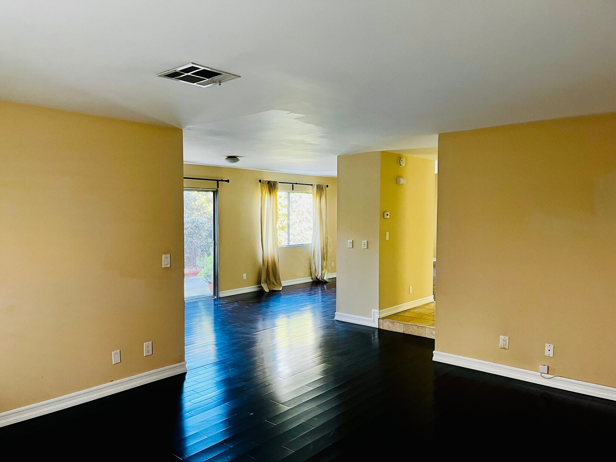 Building Photo - 1731 Harriman Ln