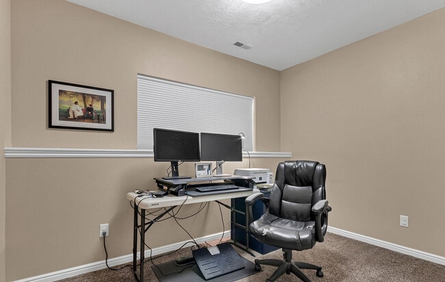 Building Photo - 11134 Hawkwood Dr