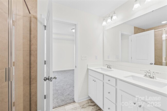 Building Photo - 2778 Yeager Dr NW