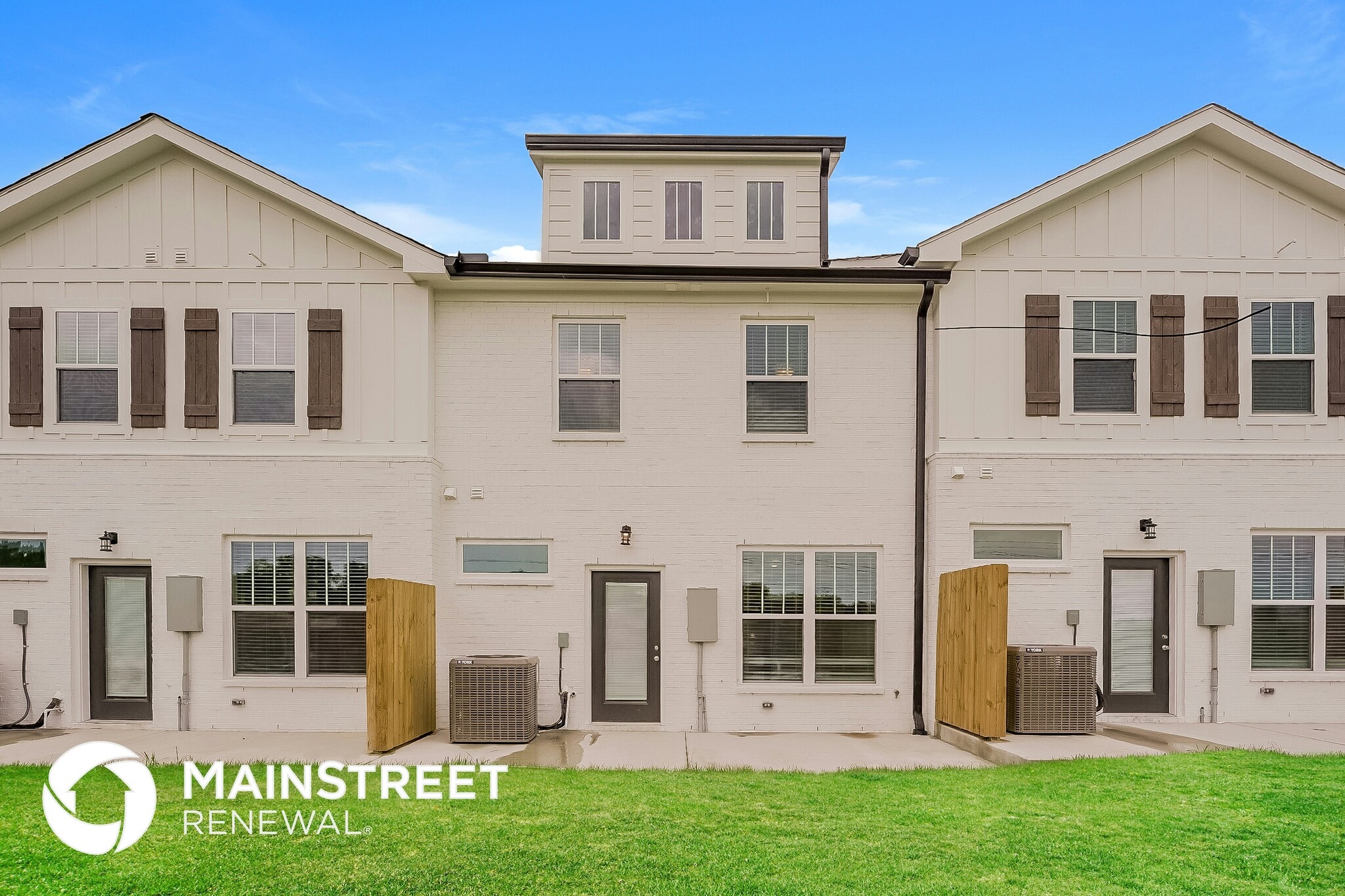 Building Photo - 142 Noble Pk Cir