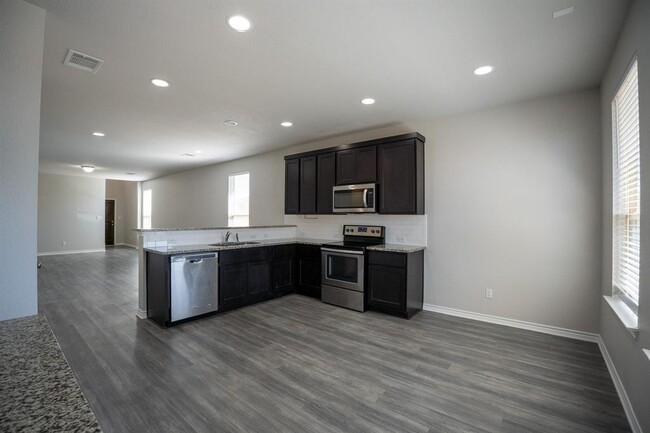 Building Photo - 252 Syrah Ct