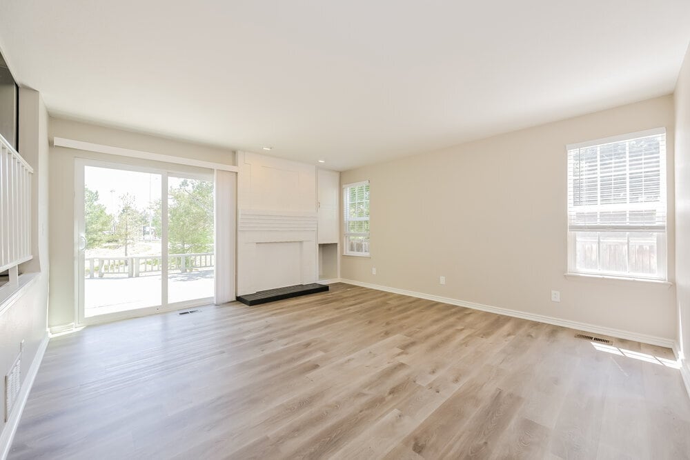 Building Photo - 5800 S Rock Creek Dr