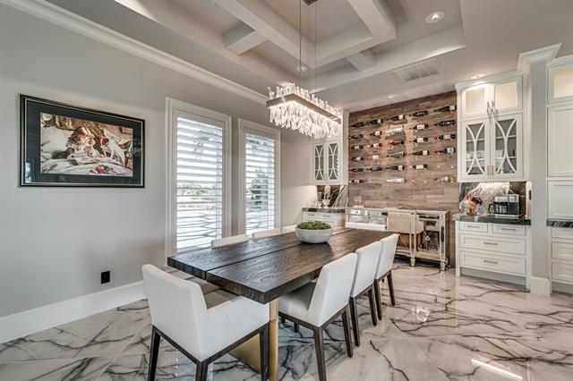 Building Photo - 10039 Crestridge Dr