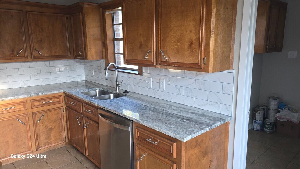 Building Photo - 22744 Keith Dr