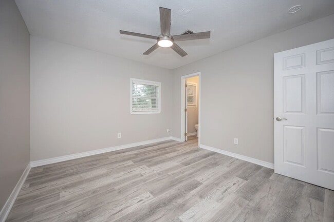 Building Photo - Charming Home in the Heart of Ocean Springs!
