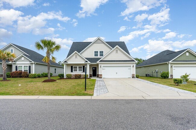 Building Photo - 1621 Palmetto Palm Dr