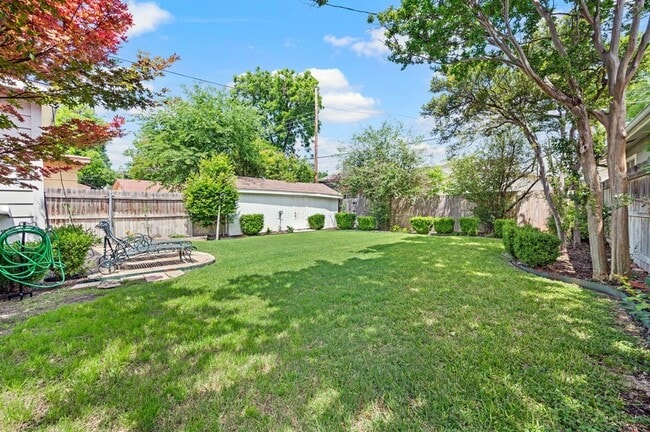 Building Photo - 3812 Bunting Ave