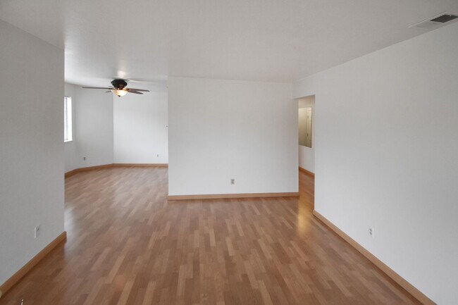 Building Photo - Welcome to Valley Crest Condos!