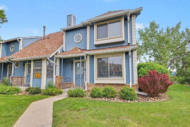 Building Photo - Move-In Ready 3-Bedroom Home with Modern Finishes Just Minutes from Fort Carson