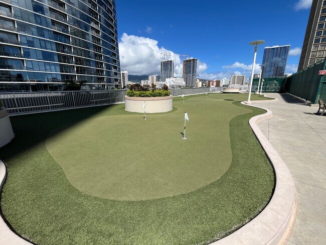Building Photo - Moana Pacific (Honolulu/Ala Moana) 2 bedroom + den with central AC and 2 covered parking