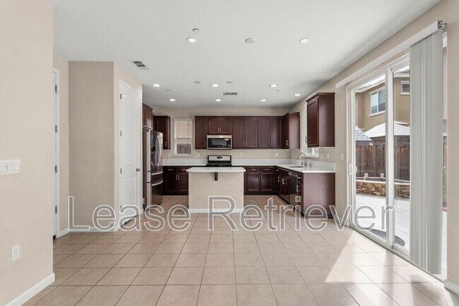 Building Photo - 2631 Clarita Dr