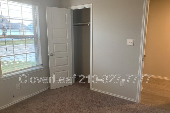 Building Photo - 2172 Darst Dr