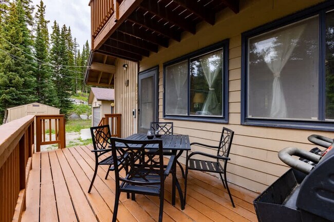 Building Photo - 513 Co Rd 672