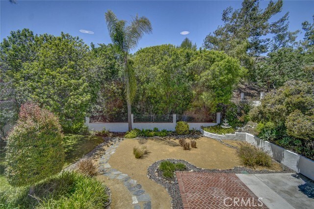 Building Photo - 1302 Cadena