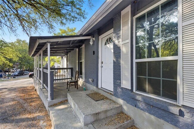Building Photo - 5401 Agua Caliente Cove