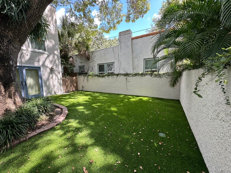 Turf Courtyard - 3403 W Granada St