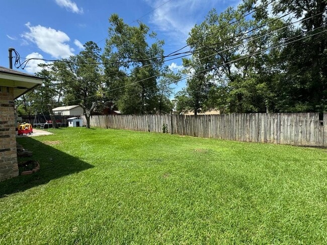 Building Photo - 5019 Timber Ridge St