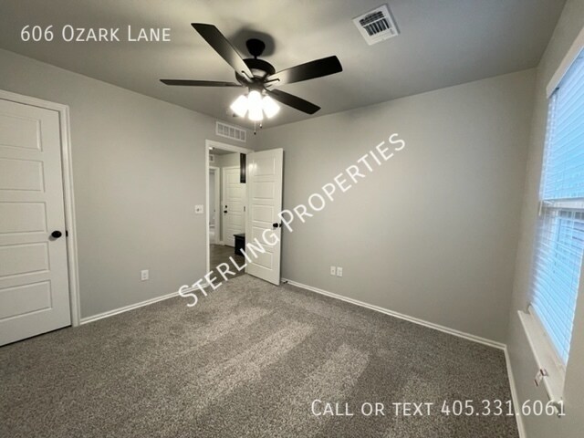 Building Photo - 606 Ozark Ln