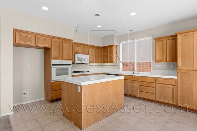 Building Photo - 29291 Grande Vista Ave