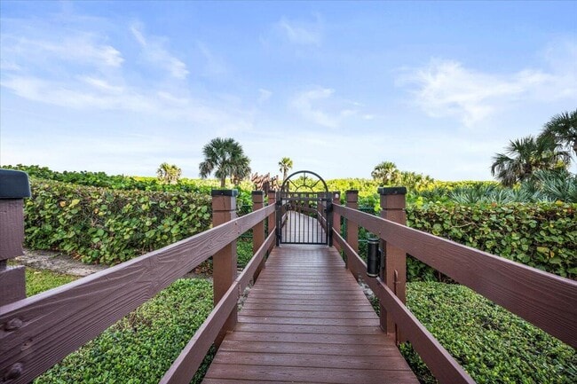 Building Photo - 4100 N Ocean Dr
