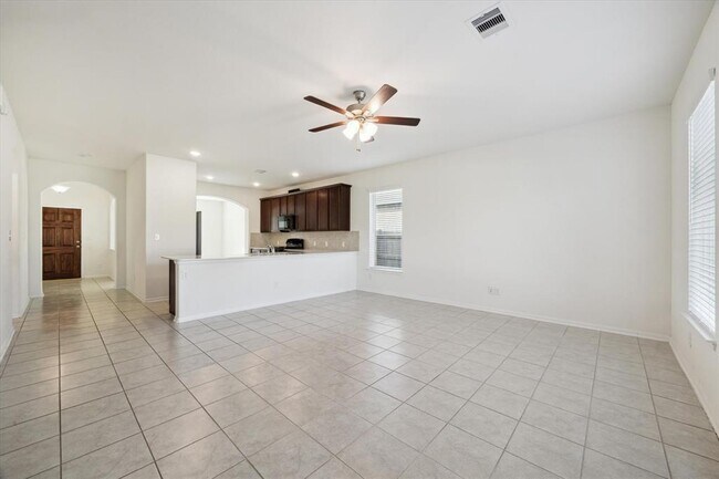 Building Photo - 2602 Ocean Key Dr