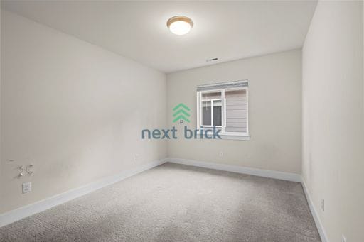 Building Photo - 5 BED & 2.5 BATH SINGLE FAMILY HOUSE FOR RENT