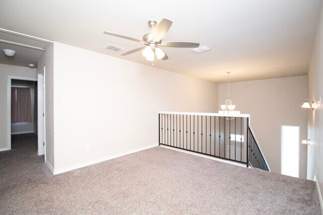 Building Photo - 218 John Irving Dr