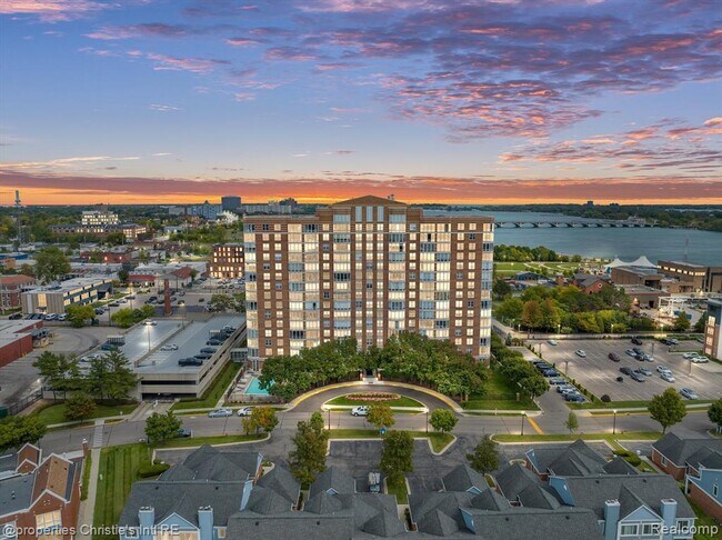 Building Photo - 250 E Harbortown Dr