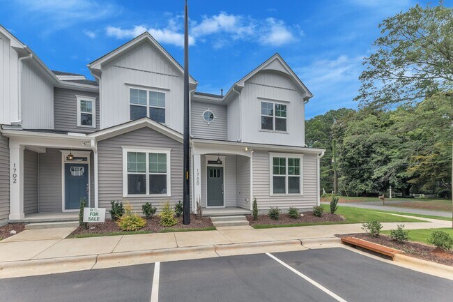 Building Photo - 3/3.5 Townhome Walking Distance to NC State