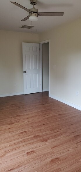 Building Photo - 117 Second St