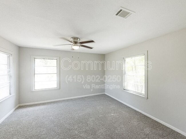 Building Photo - 6838 Crestridge St