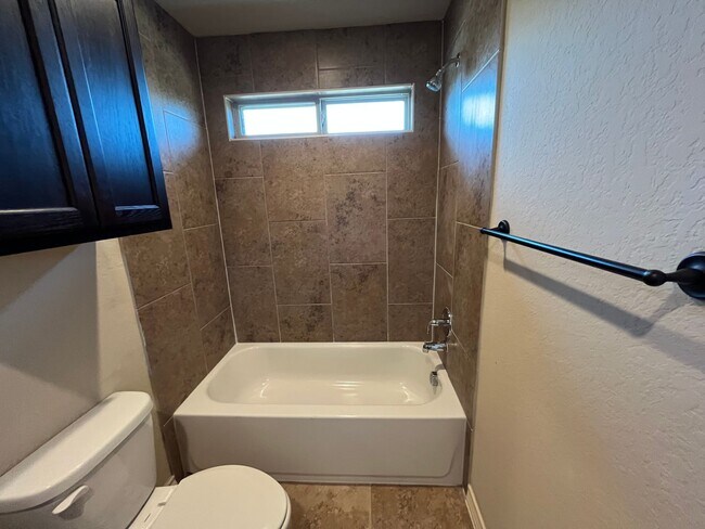 Building Photo - 13903 Annas Way #105, San Antonio, TX. 78233