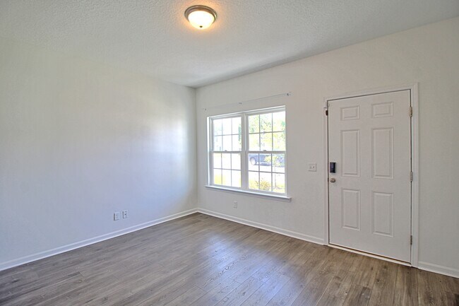 Building Photo - 171 Brightleaf Cir