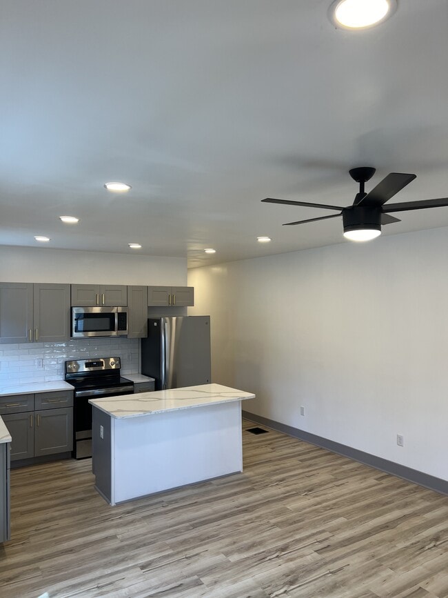 Building Photo - 1132 Ann St