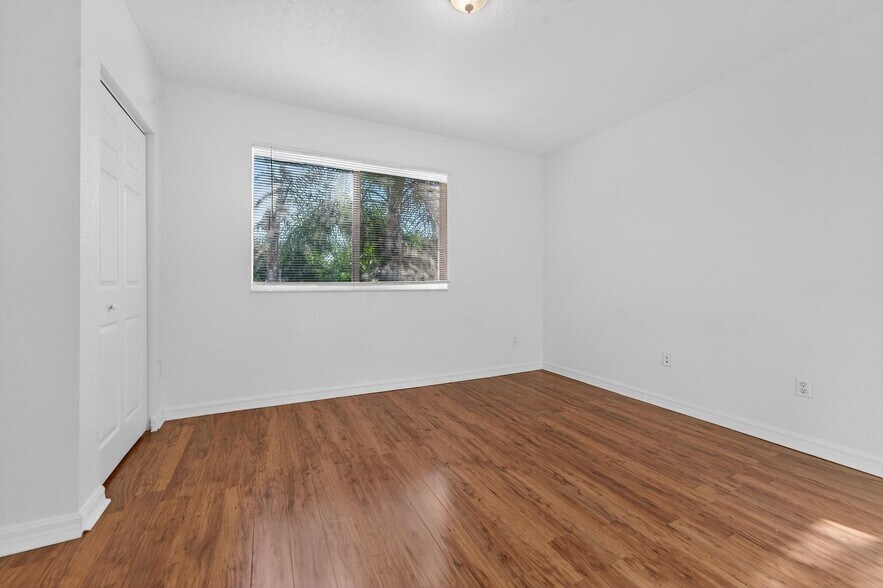 Building Photo - 3635 Sonoma Dr